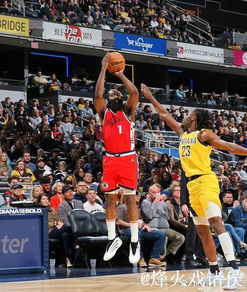 泰伦-卢：哈登因左小腿挫伤缺席训练，今日仍将上场